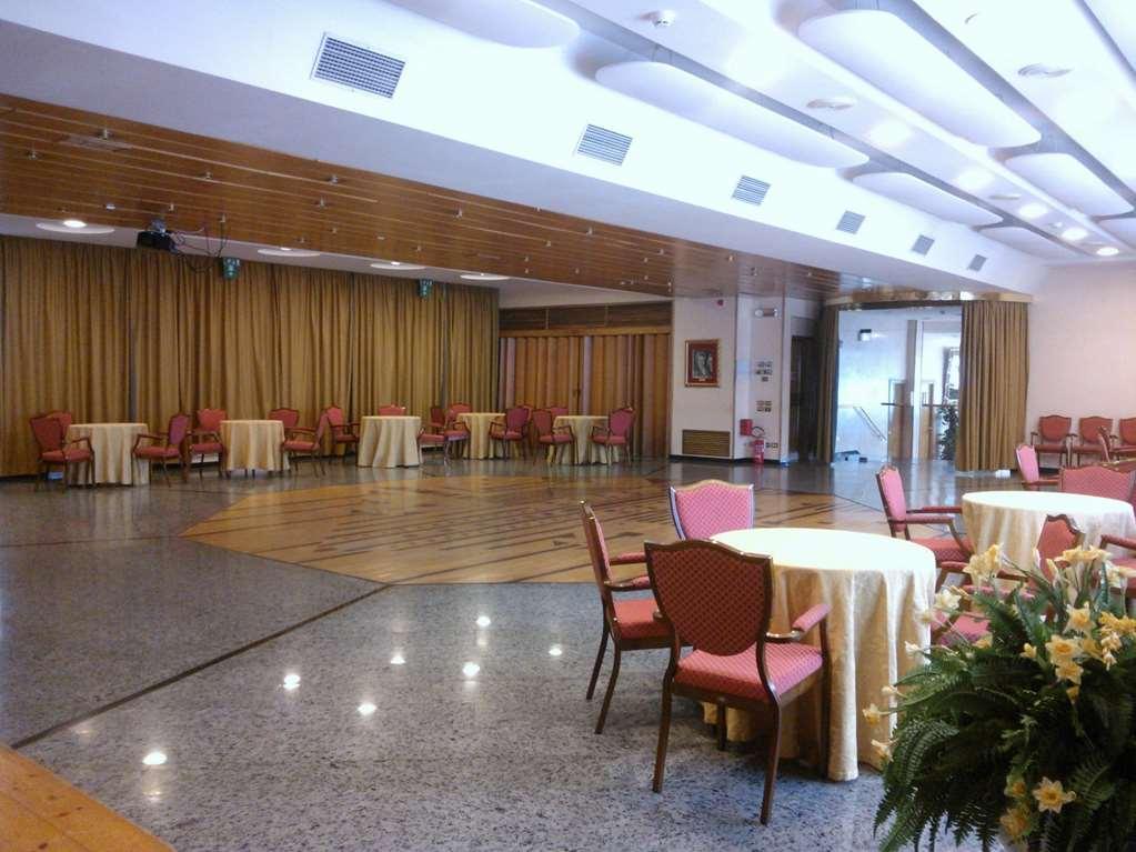 Grand Hotel Ambasciatori Wellness & Spa Chianciano Terme Restaurante foto